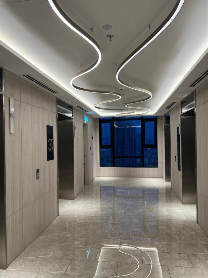 Axon Suites Bukit Bintang By Sky Pool Kuala Lumpur Exterior photo