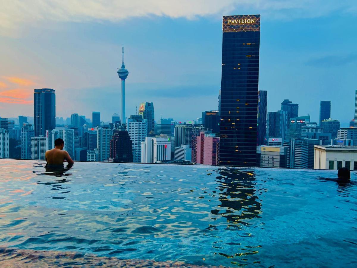 Axon Suites Bukit Bintang By Sky Pool Kuala Lumpur Exterior photo