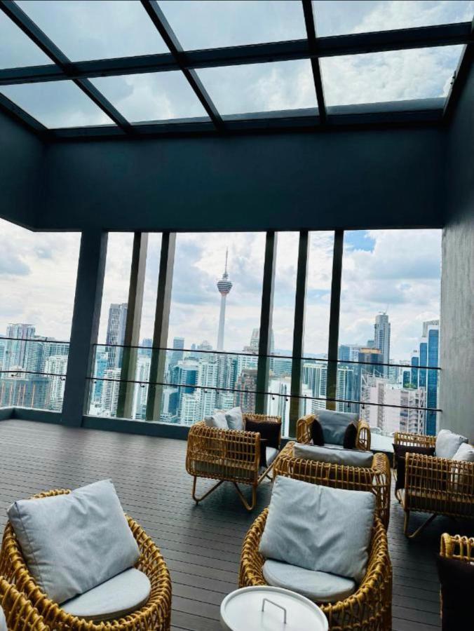 Axon Suites Bukit Bintang By Sky Pool Kuala Lumpur Exterior photo