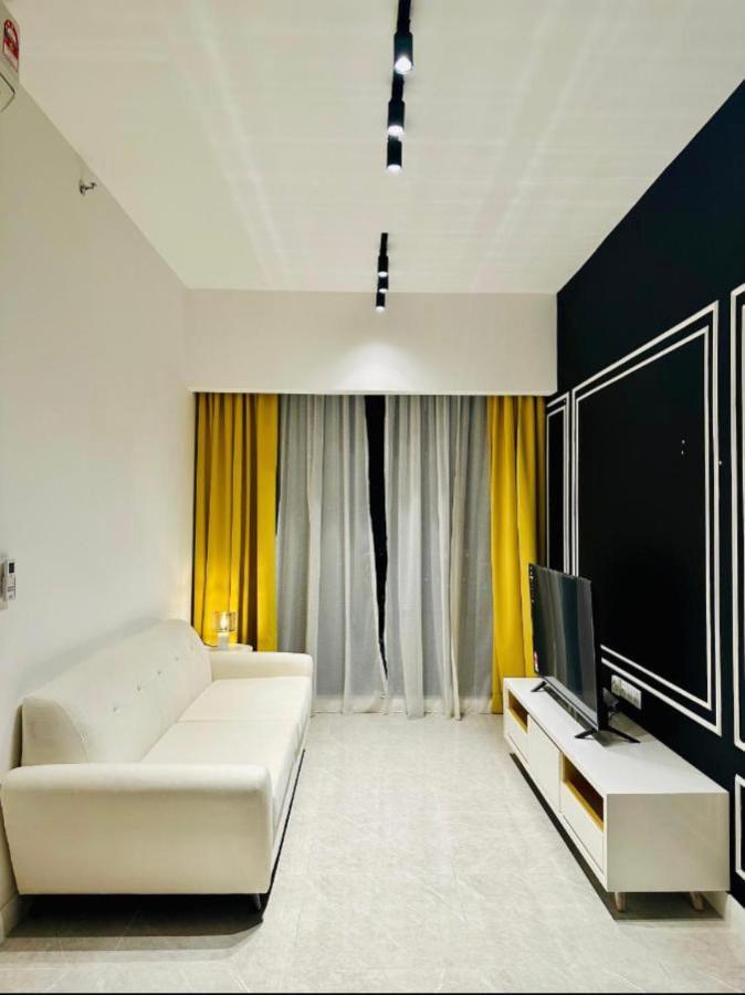 Axon Suites Bukit Bintang By Sky Pool Kuala Lumpur Exterior photo