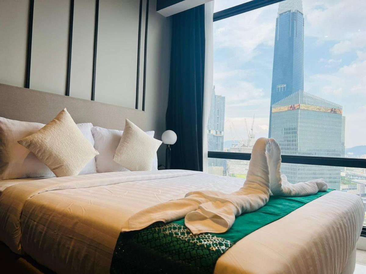 Axon Suites Bukit Bintang By Sky Pool Kuala Lumpur Exterior photo
