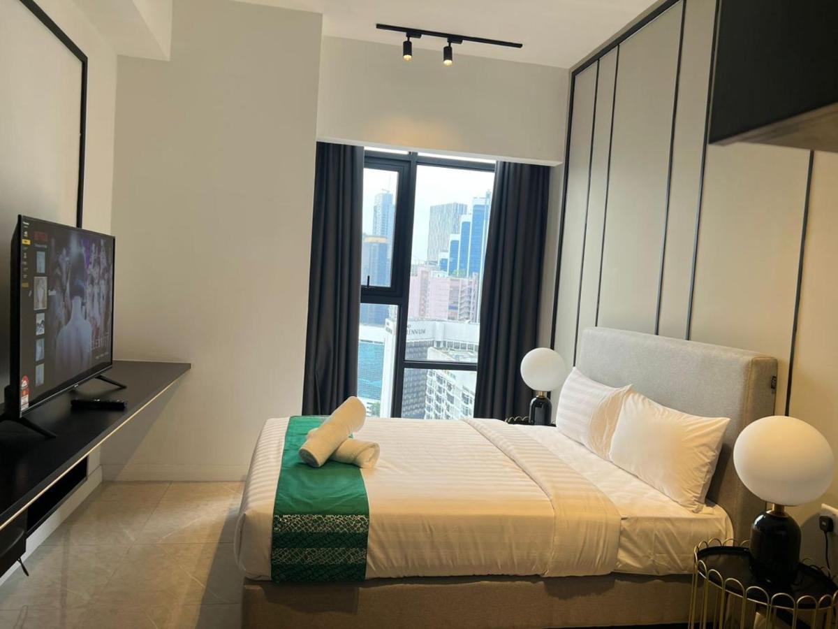 Axon Suites Bukit Bintang By Sky Pool Kuala Lumpur Exterior photo